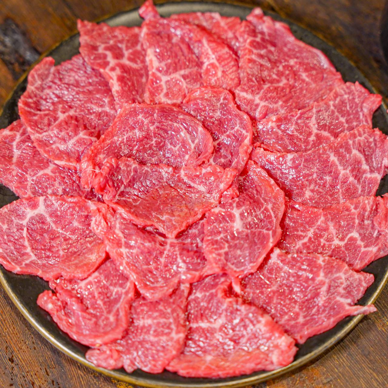 한우 초신선 육사시미 (100g) — Anguk Korean BBQ